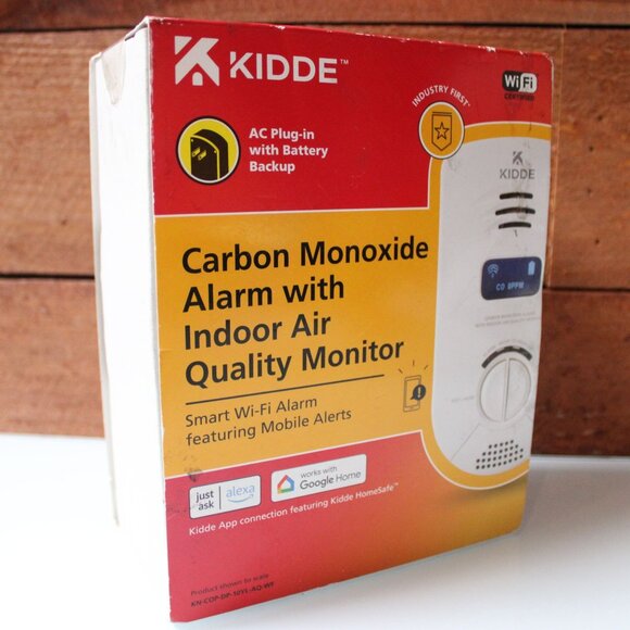 Kidde Smart Carbon Monoxide Detector & Indoor Air Quality Monitor AC Plug In - Picture 2 of 9